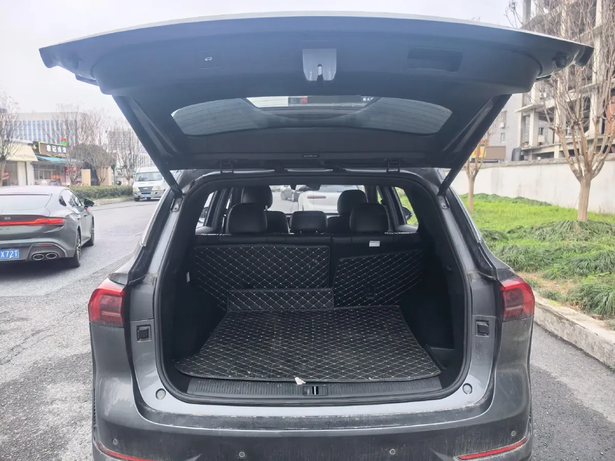 2022 Roewe RX5 MAX 1.5T 181HP L4 6AT,autocango,china used car exporter,china ev exporter,chinese used car exporter,chinese used ev exporter