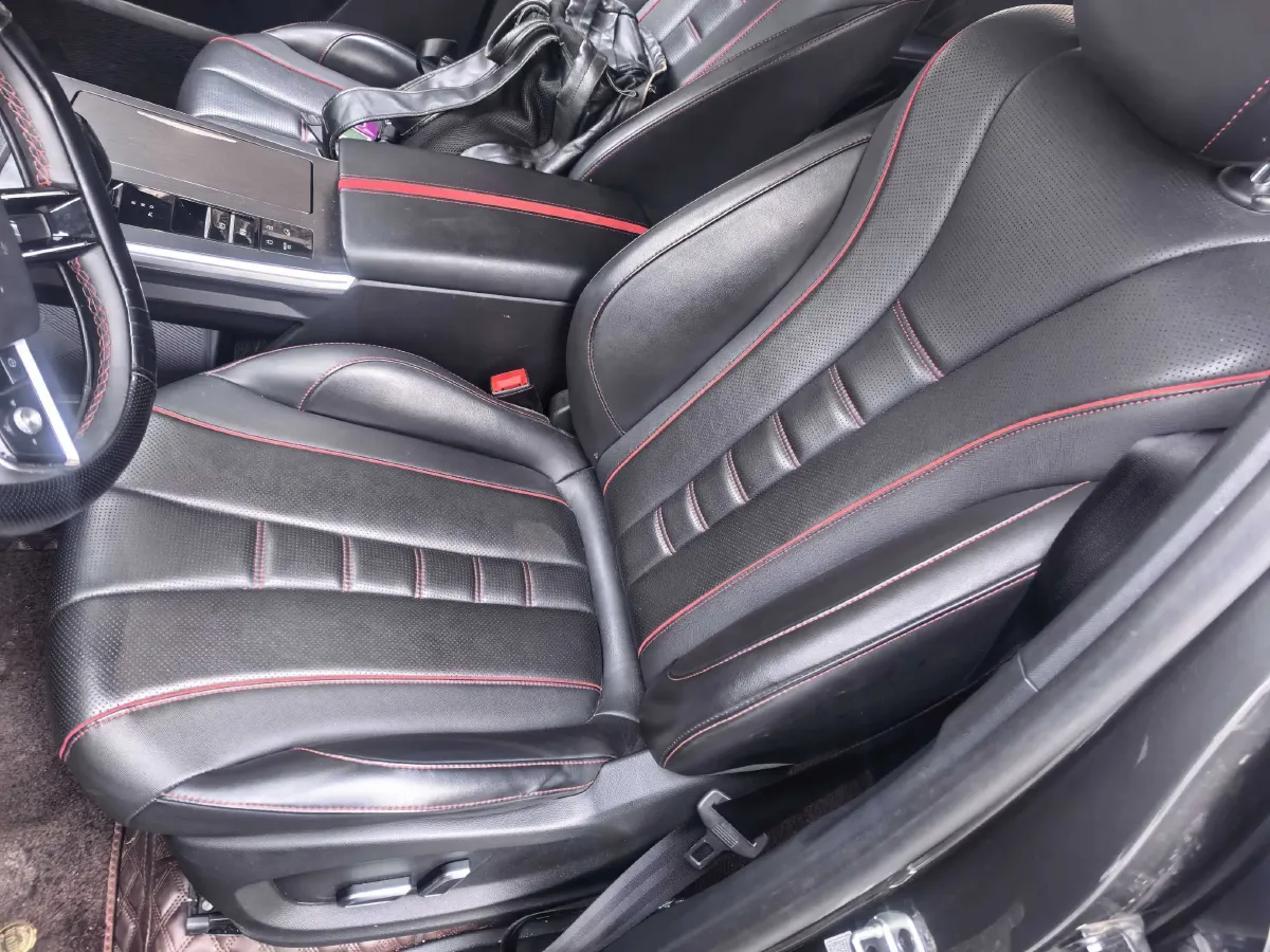 2022 Roewe RX5 MAX 1.5T 181HP L4 6AT,autocango,china used car exporter,china ev exporter,chinese used car exporter,chinese used ev exporter