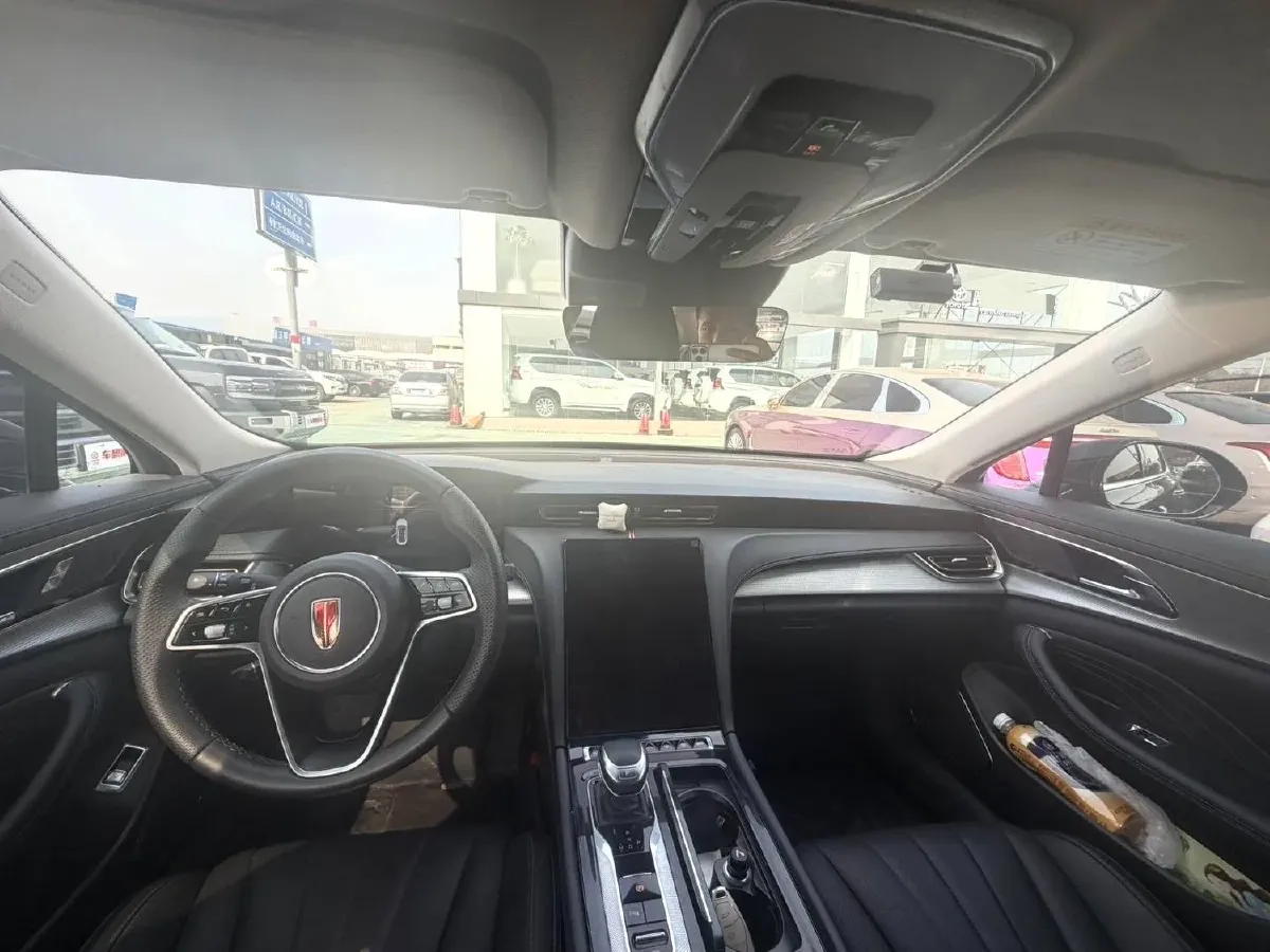 2023 HongQi H5 2.0T 224HP L4 8AT,autocango,china used car exporter,china ev exporter,chinese used car exporter,chinese used ev exporter