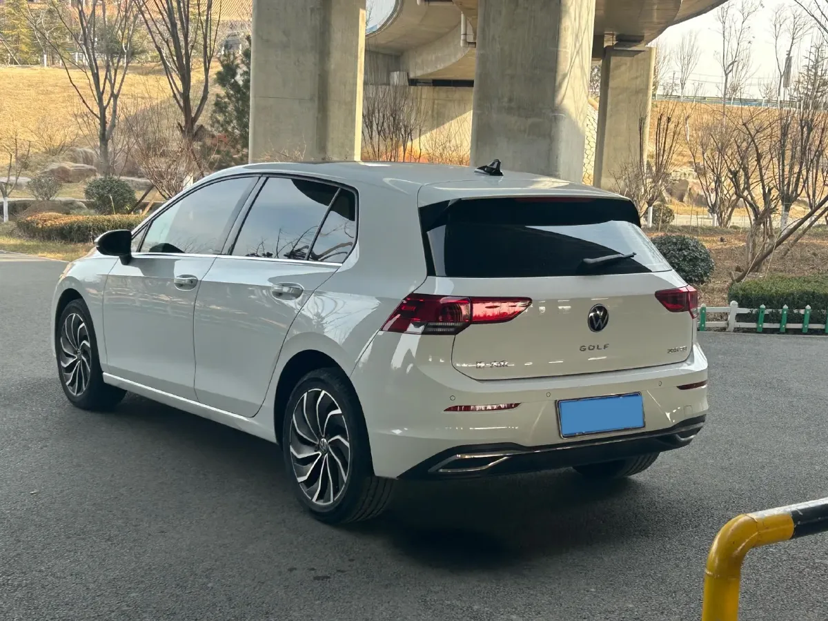 2021 Volkswagen Golf 1.2T 116HP L4 7DCT,autocango,china used car exporter,china ev exporter,chinese used car exporter,chinese used ev exporter