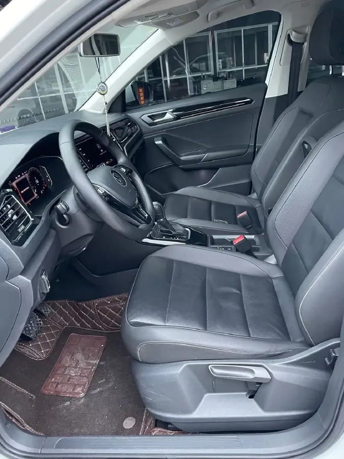 2021 Volkswagen T-Roc 1.4T 150HP L4 7DCT,autocango,china used car exporter,china ev exporter,chinese used car exporter,chinese used ev exporter