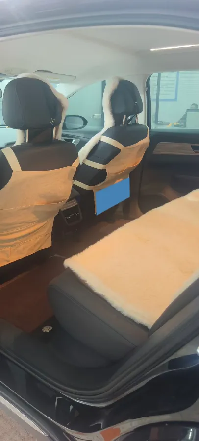 2024 HongQi E-QM5 BEV 72KWH,autocango,china used car exporter,china ev exporter,chinese used car exporter,chinese used ev exporter