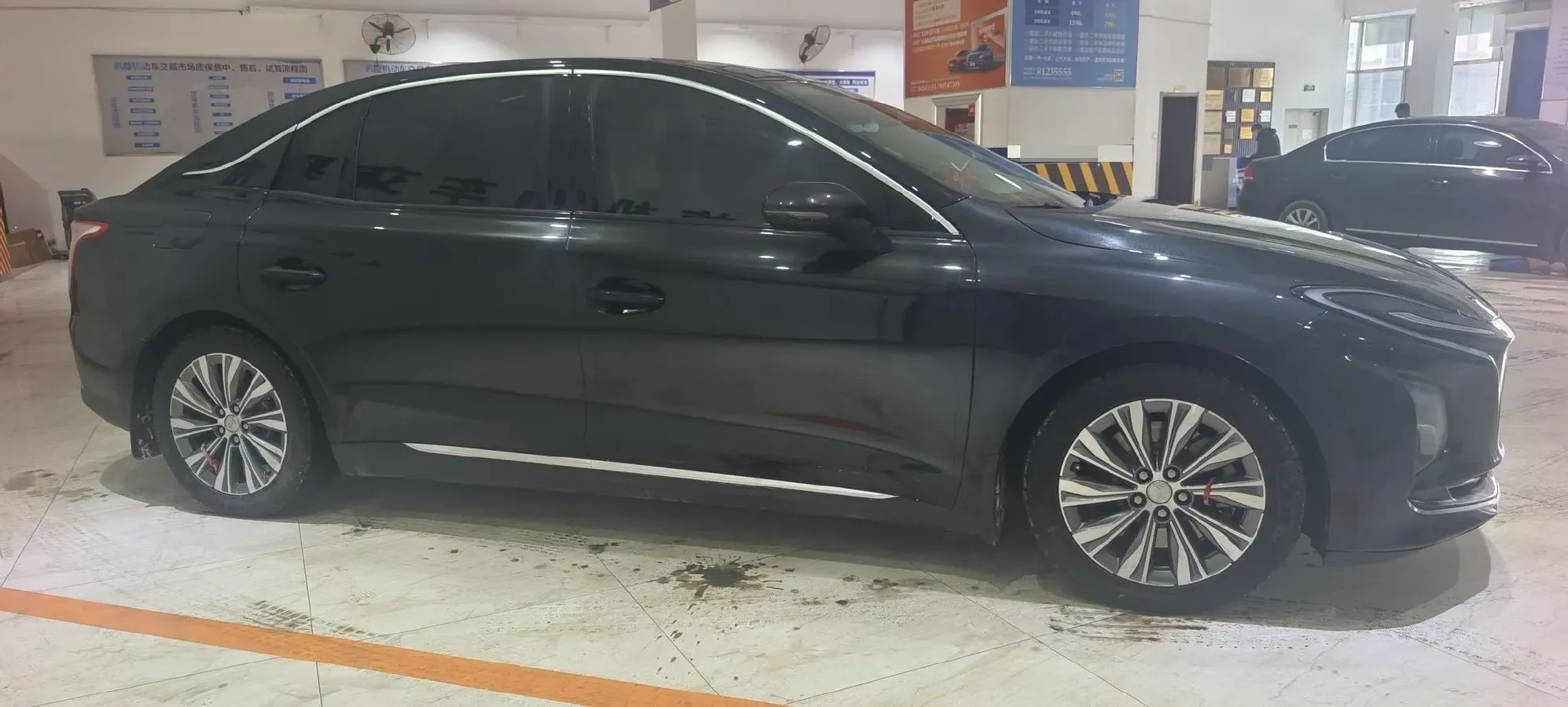 2024 HongQi E-QM5 BEV 72KWH,autocango,china used car exporter,china ev exporter,chinese used car exporter,chinese used ev exporter