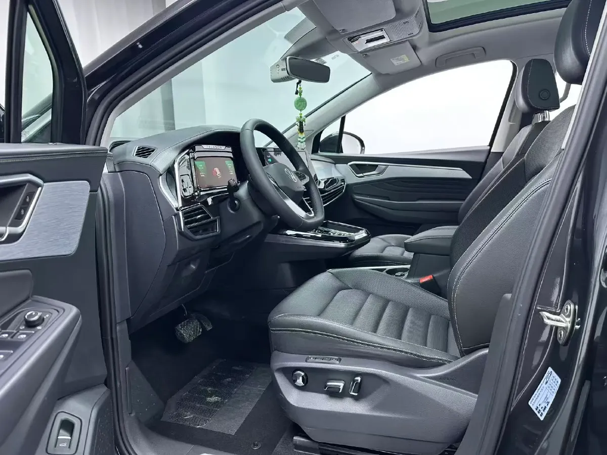 2021 Volkswagen Talagon 2.0T 220HP L4 7DCT,autocango,china used car exporter,china ev exporter,chinese used car exporter,chinese used ev exporter