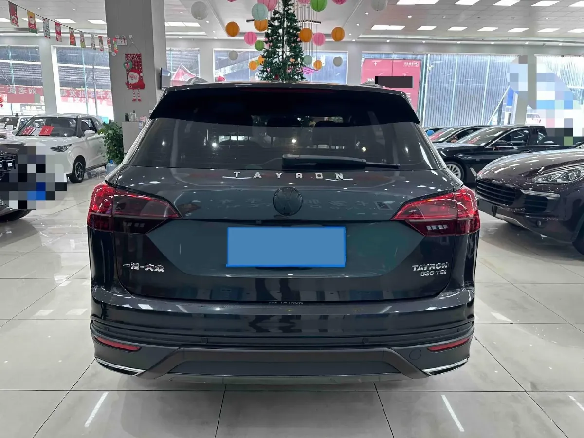 2019 Jeep Cherokee 2.0T 234HP L4 9AT,autocango,china used car exporter,china ev exporter,chinese used car exporter,chinese used ev exporter