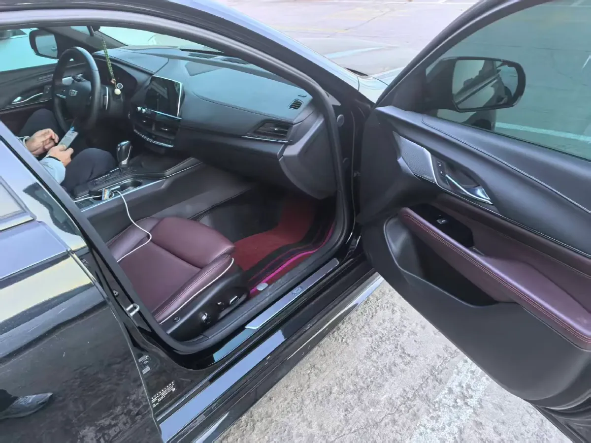 2022 Cadillac CT4 2.0T 237HP L4 8AT,autocango,china used car exporter,china ev exporter,chinese used car exporter,chinese used ev exporter