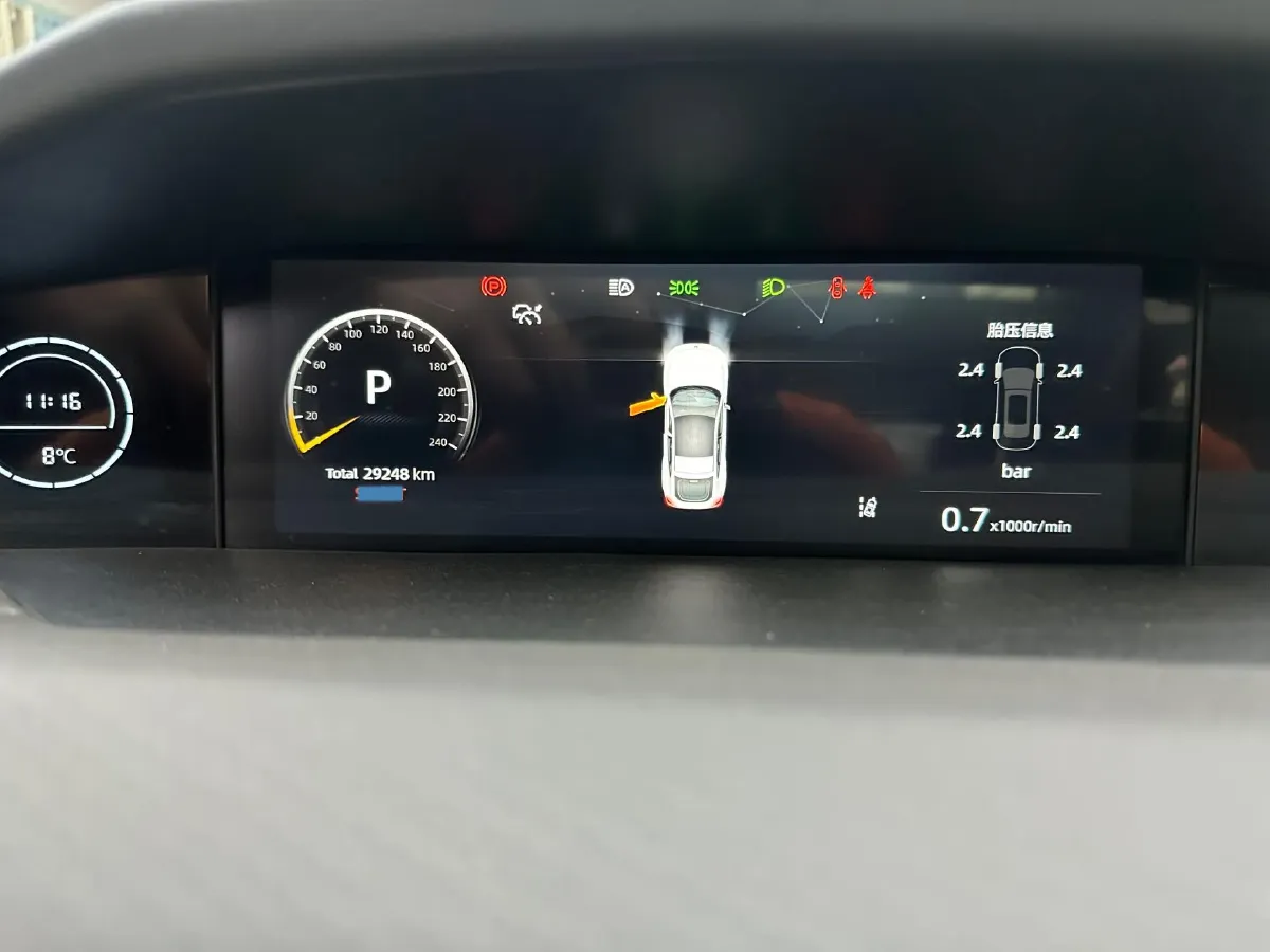 2024 ChangAn UNI-V 1.5T 188HP L4 7DCT,autocango,china used car exporter,china ev exporter,chinese used car exporter,chinese used ev exporter