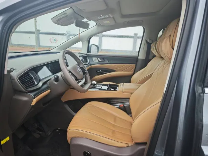 2022 Mercedes-Benz GLC Class 2.0T 197HP L4 9AT,autocango,china used car exporter,china ev exporter,chinese used car exporter,chinese used ev exporter