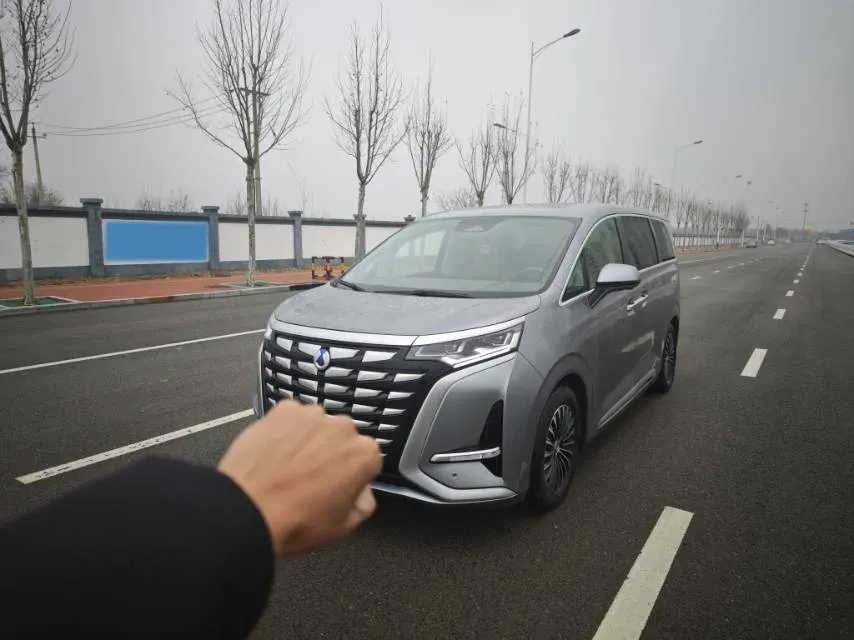 2022 Mercedes-Benz GLC Class 2.0T 197HP L4 9AT,autocango,china used car exporter,china ev exporter,chinese used car exporter,chinese used ev exporter