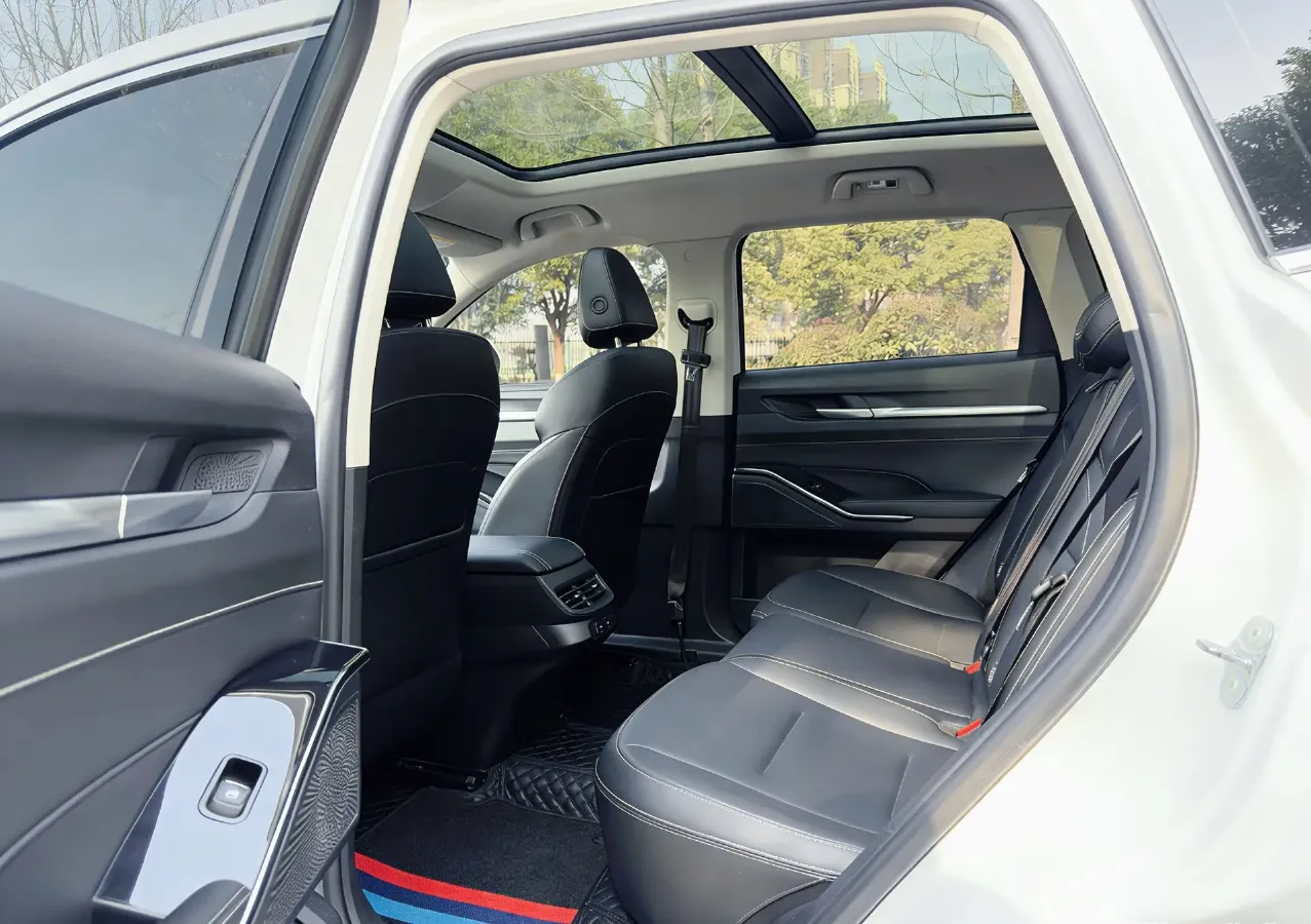 2024 Haval H6 2.0T 238HP L4 9DCT,autocango,china used car exporter,china ev exporter,chinese used car exporter,chinese used ev exporter