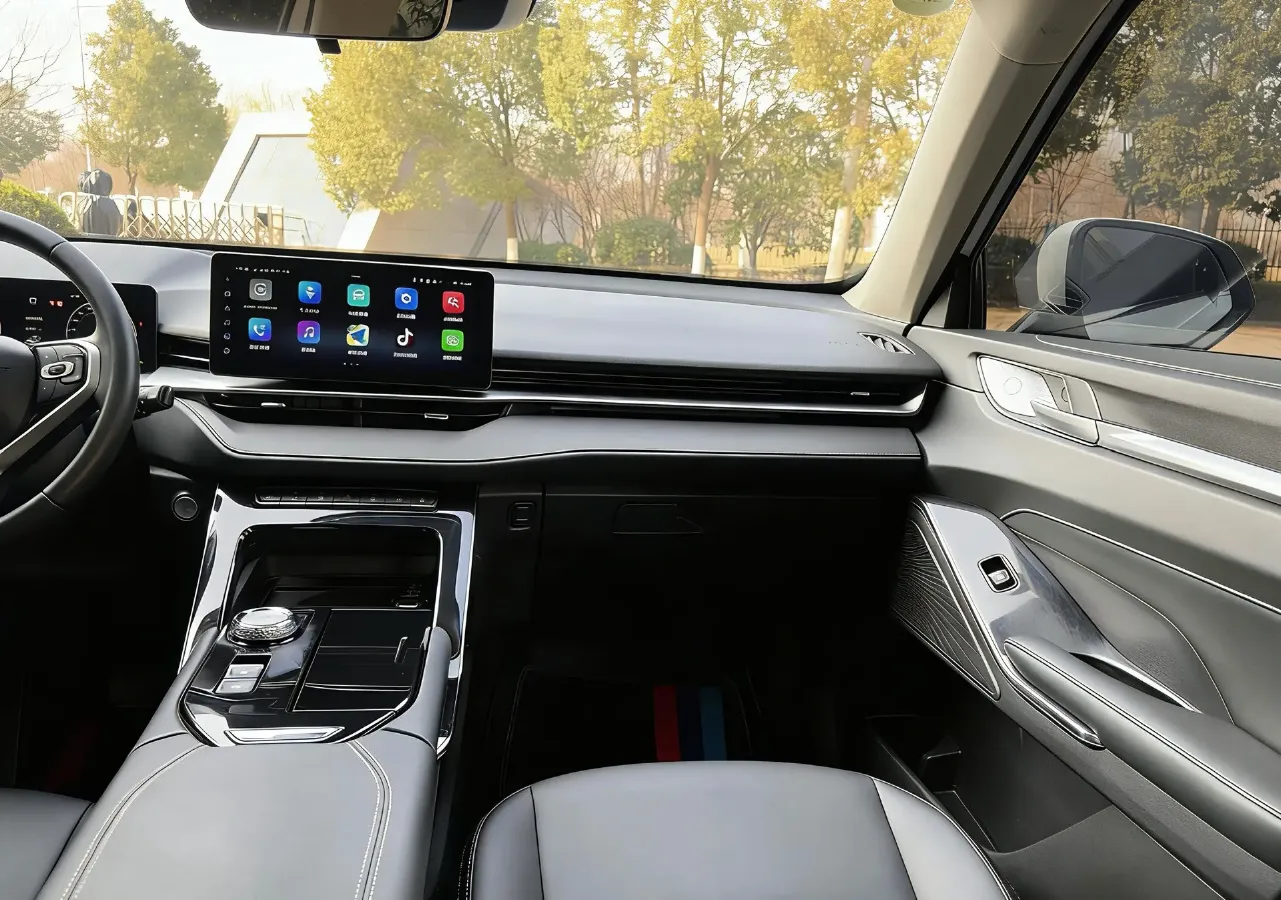 2024 Haval H6 2.0T 238HP L4 9DCT,autocango,china used car exporter,china ev exporter,chinese used car exporter,chinese used ev exporter