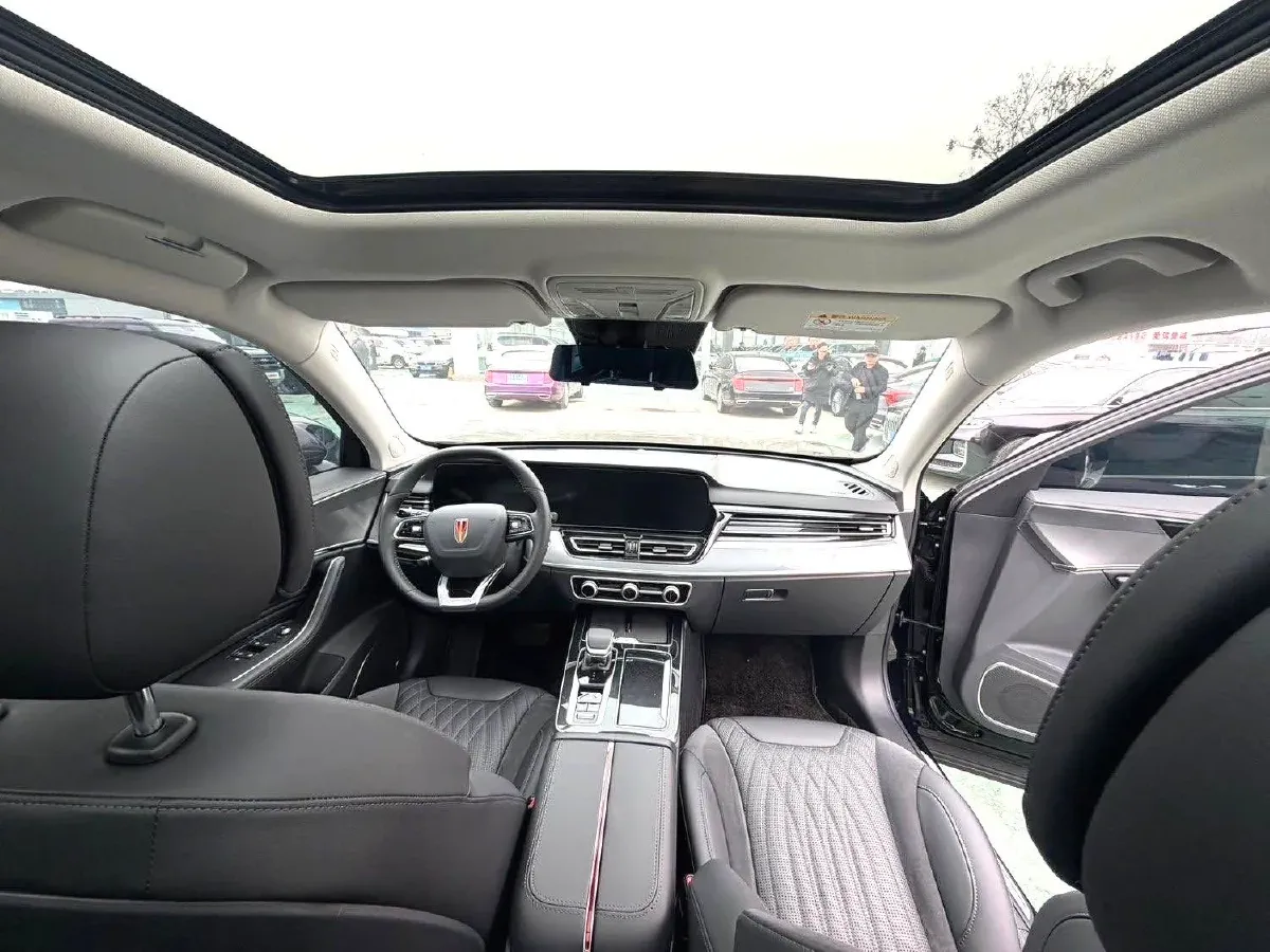 2023 HongQi HS5 2.0T 252HP L4 8AT,autocango,china used car exporter,china ev exporter,chinese used car exporter,chinese used ev exporter