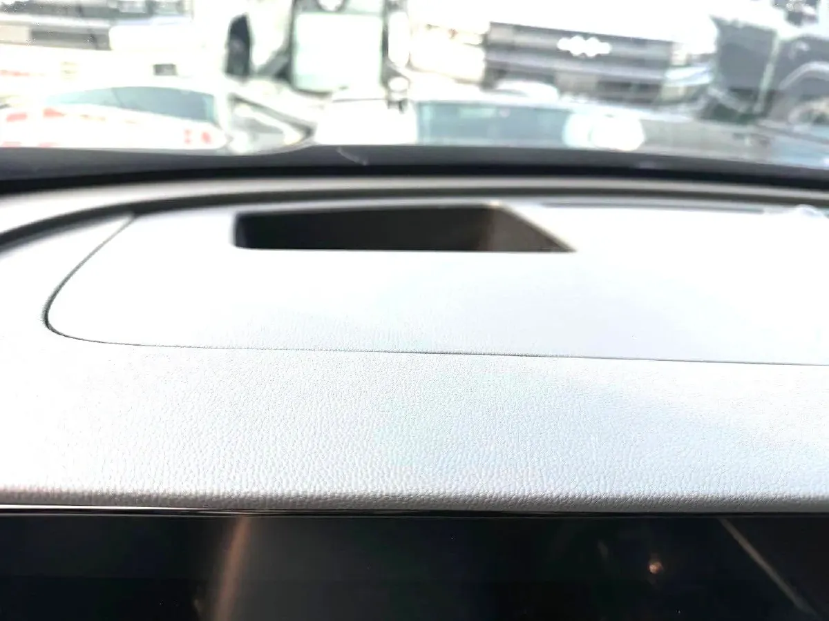 2023 HongQi HS5 2.0T 252HP L4 8AT,autocango,china used car exporter,china ev exporter,chinese used car exporter,chinese used ev exporter