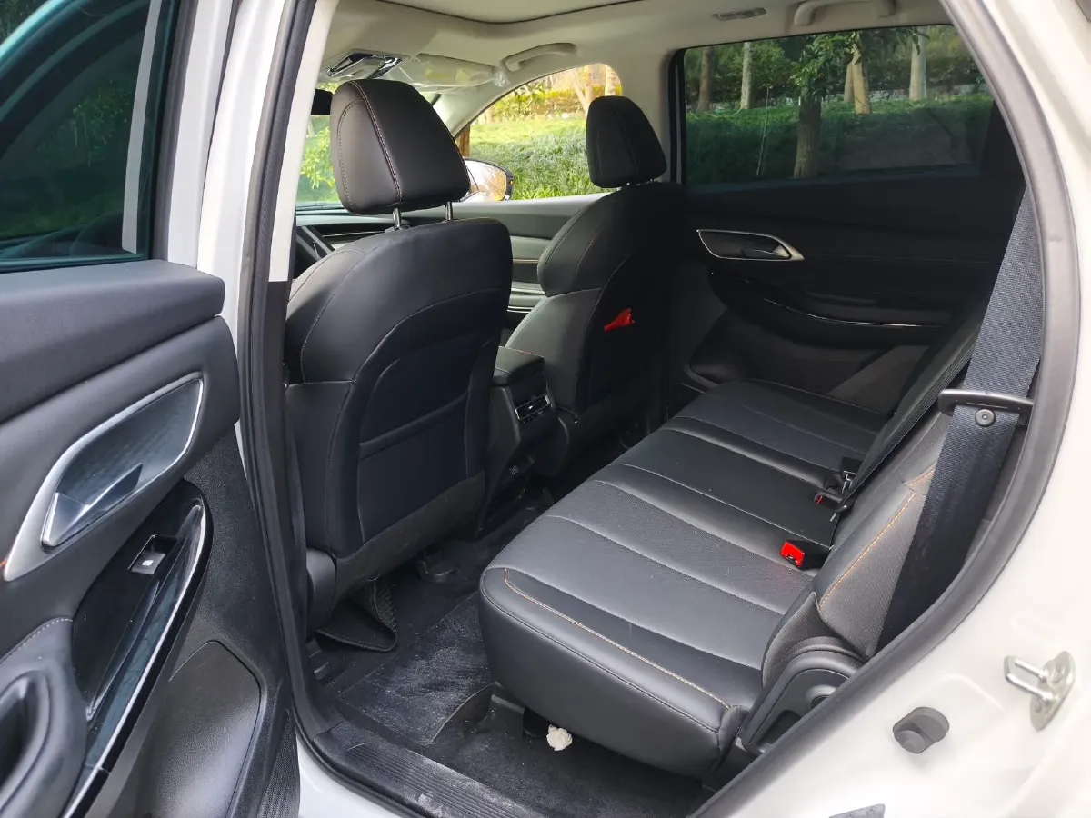 2024 ChangAn X7 PLUS 1.5T 188HP L4 7DCT,autocango,china used car exporter,china ev exporter,chinese used car exporter,chinese used ev exporter