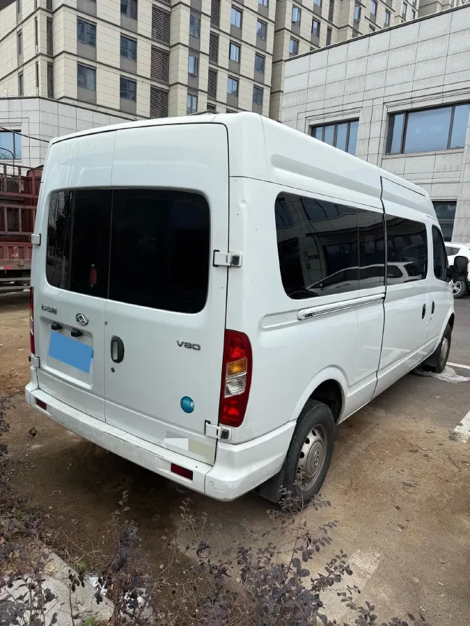 2021 MAXUS XinTu V80 2.0T 127HP L4 6MT,autocango,china used car exporter,china ev exporter,chinese used car exporter,chinese used ev exporter