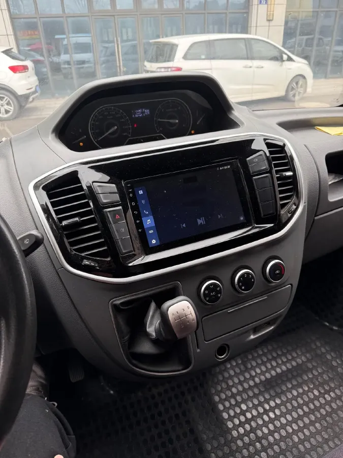 2021 MAXUS XinTu V80 2.0T 127HP L4 6MT,autocango,china used car exporter,china ev exporter,chinese used car exporter,chinese used ev exporter