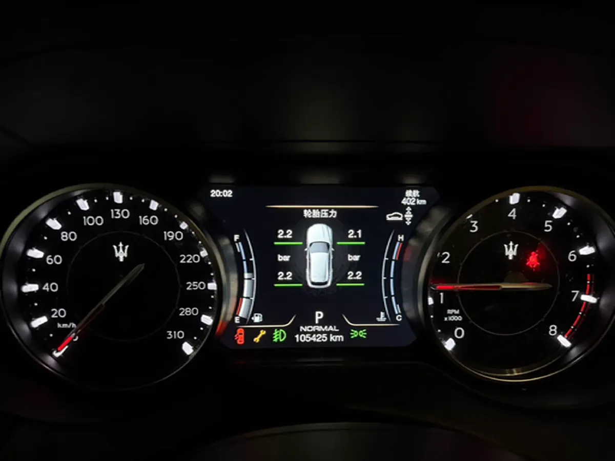 2022 Maserati Levante 2.0T 330HP L4 8AT,autocango,china used car exporter,china ev exporter,chinese used car exporter,chinese used ev exporter