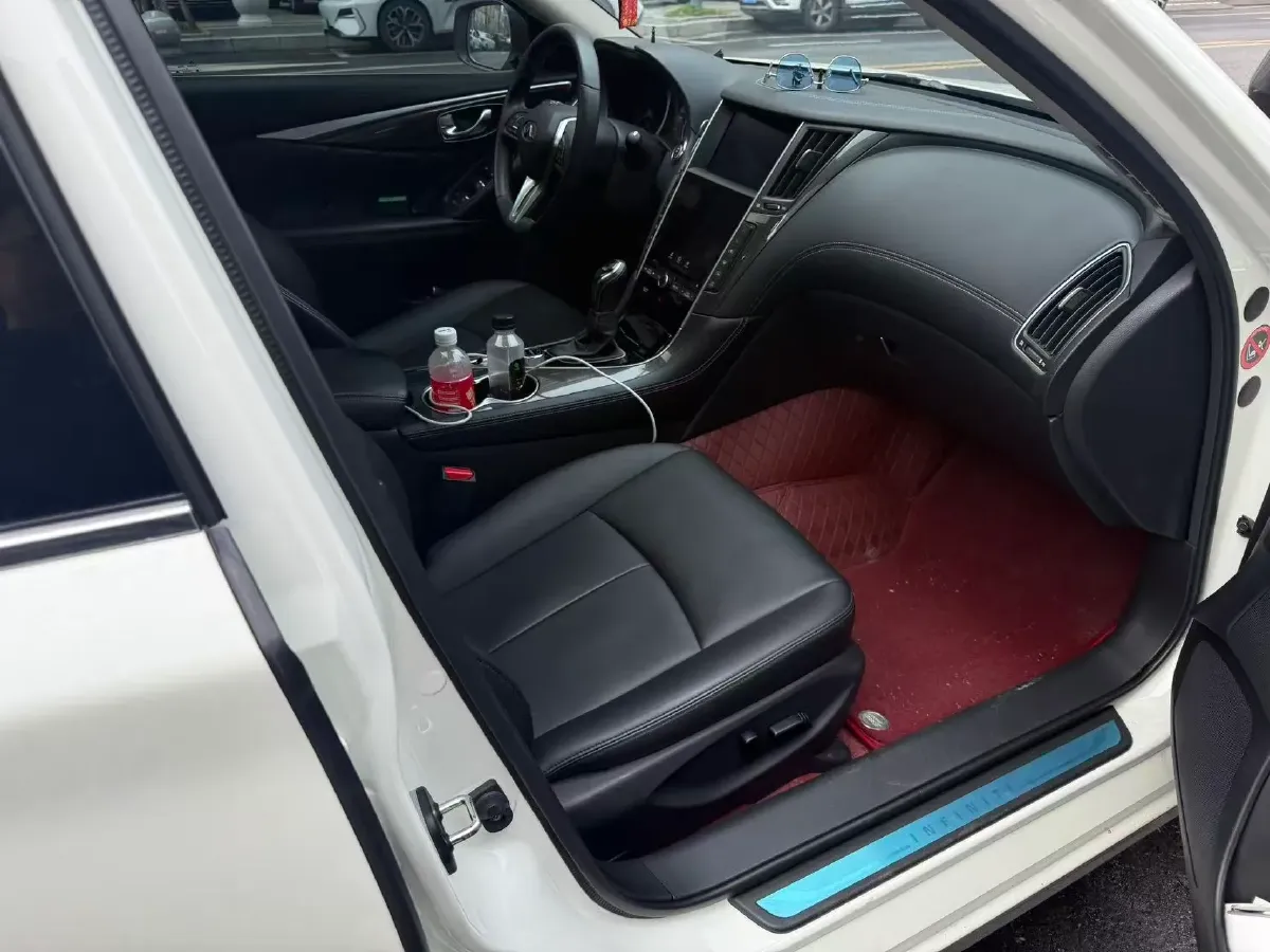 2021 Infiniti Q50L 2.0T 211HP L4 7AT,autocango,china used car exporter,china ev exporter,chinese used car exporter,chinese used ev exporter