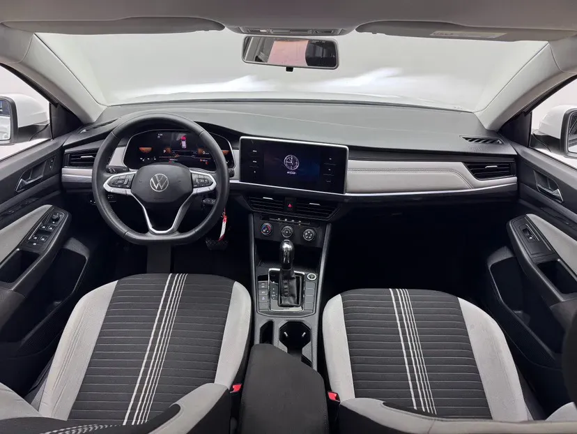 2023 Volkswagen Bora 1.2T 116HP L4 7DCT,autocango,china used car exporter,china ev exporter,chinese used car exporter,chinese used ev exporter