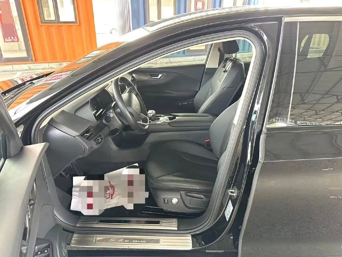 2023 HongQi E-QM5 BEV 54KWH,autocango,china used car exporter,china ev exporter,chinese used car exporter,chinese used ev exporter