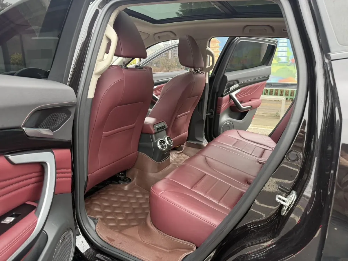 2017 WEY VV7 2.0T 234HP L4 7DCT,autocango,china used car exporter,china ev exporter,chinese used car exporter,chinese used ev exporter