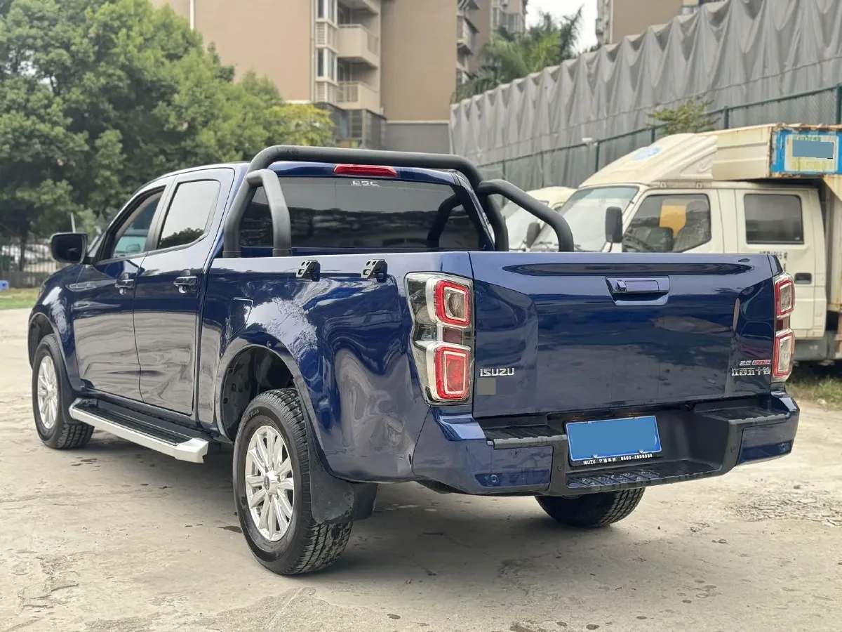 2024 Isuzu Jim 2.5T 143HP L4 8AT,autocango,china used car exporter,china ev exporter,chinese used car exporter,chinese used ev exporter