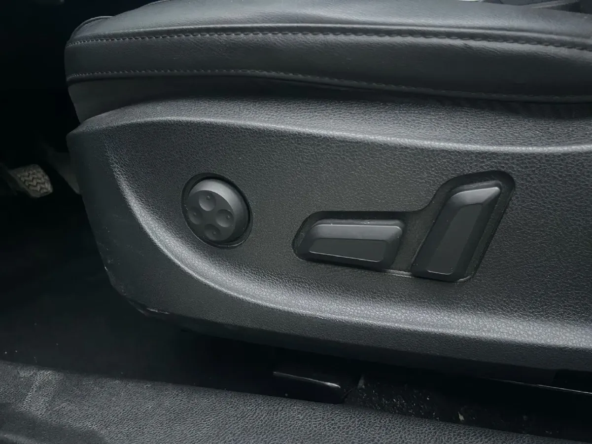 2018 Haval H6 1.5T 150HP L4 6MT,autocango,china used car exporter,china ev exporter,chinese used car exporter,chinese used ev exporter