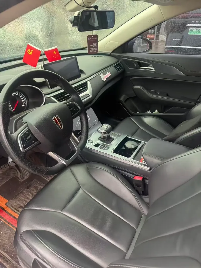 2022 HongQi H5 1.5T 169HP L4 7DCT,autocango,china used car exporter,china ev exporter,chinese used car exporter,chinese used ev exporter