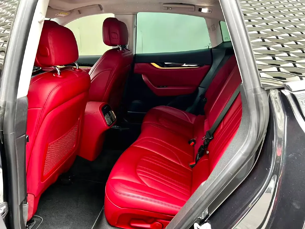 2020 Maserati Levante 3.0T 350HP V6 8AT,autocango,china used car exporter,china ev exporter,chinese used car exporter,chinese used ev exporter