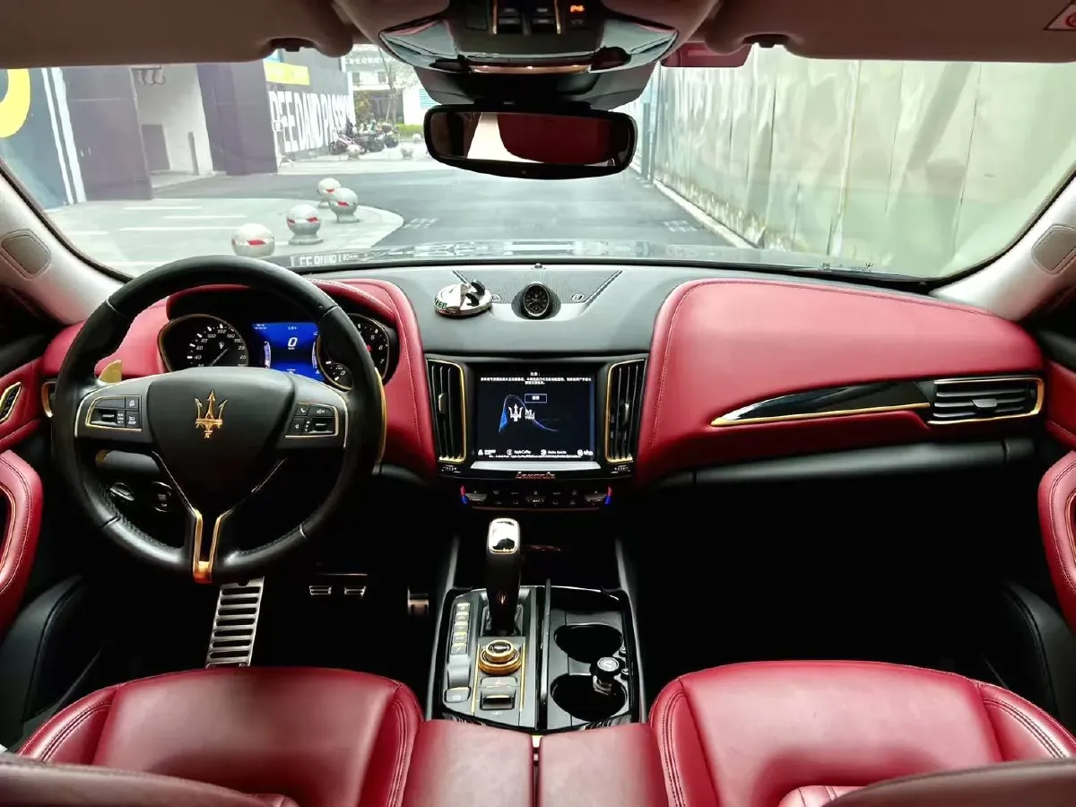 2020 Maserati Levante 3.0T 350HP V6 8AT,autocango,china used car exporter,china ev exporter,chinese used car exporter,chinese used ev exporter