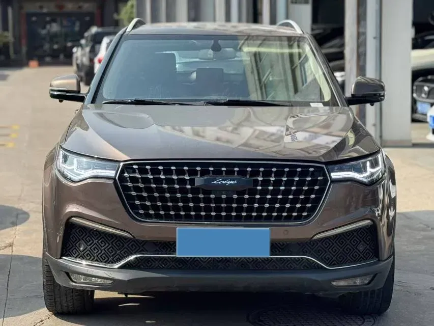 2017 Zotye T700 1.8T 177HP L4 6DCT,autocango,china used car exporter,china ev exporter,chinese used car exporter,chinese used ev exporter