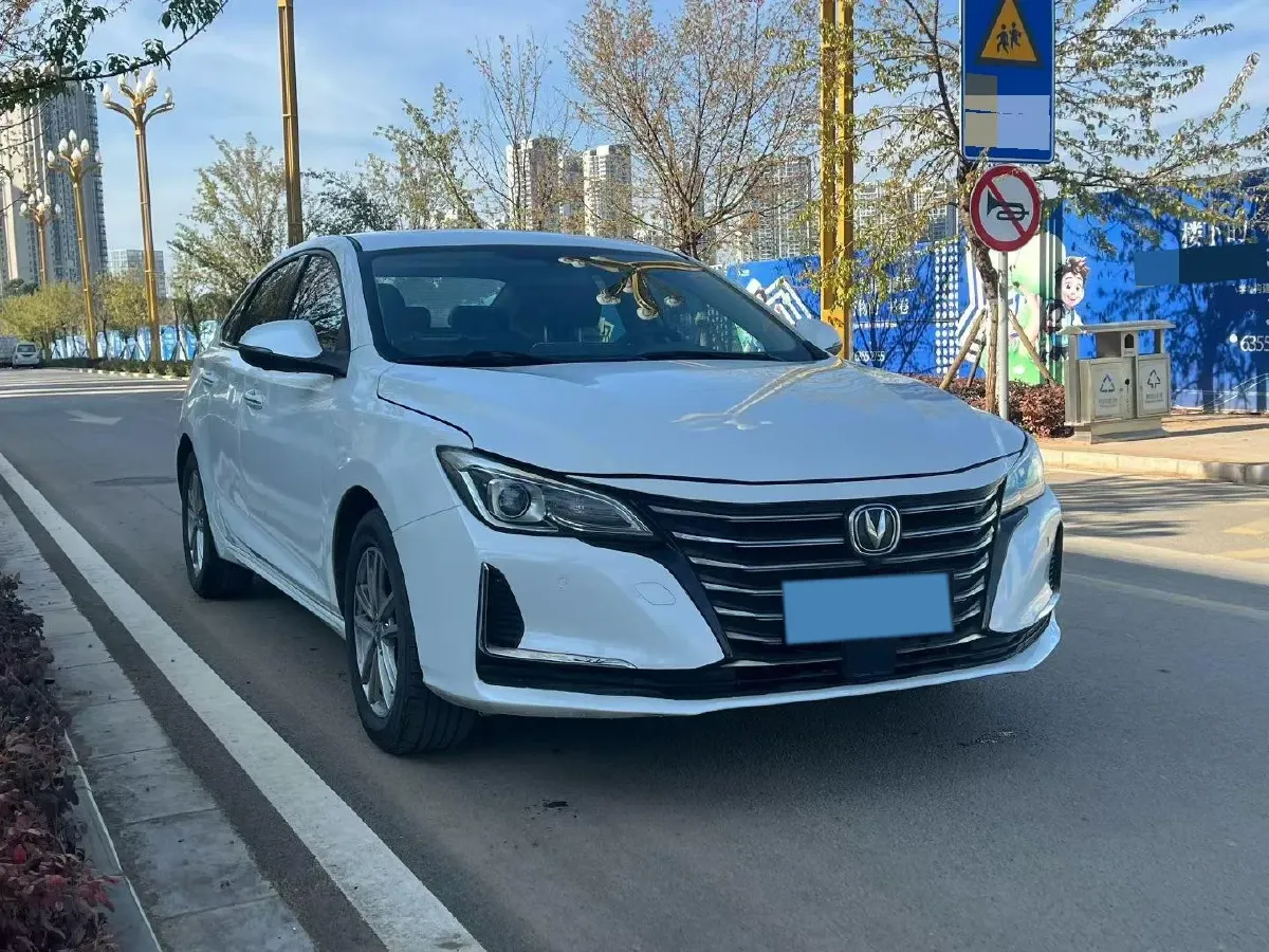 2020 ChangAn Raeton CC 1.5T 156HP L4 6AT,autocango,china used car exporter,china ev exporter,chinese used car exporter,chinese used ev exporter