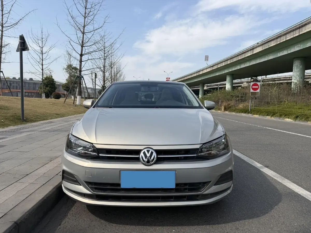 2019 Volkswagen Polo 1.5L 113HP L4 6AT,autocango,china used car exporter,china ev exporter,chinese used car exporter,chinese used ev exporter