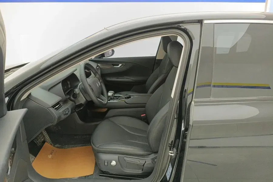 2023 HongQi E-QM5 BEV 82KWH,autocango,china used car exporter,china ev exporter,chinese used car exporter,chinese used ev exporter