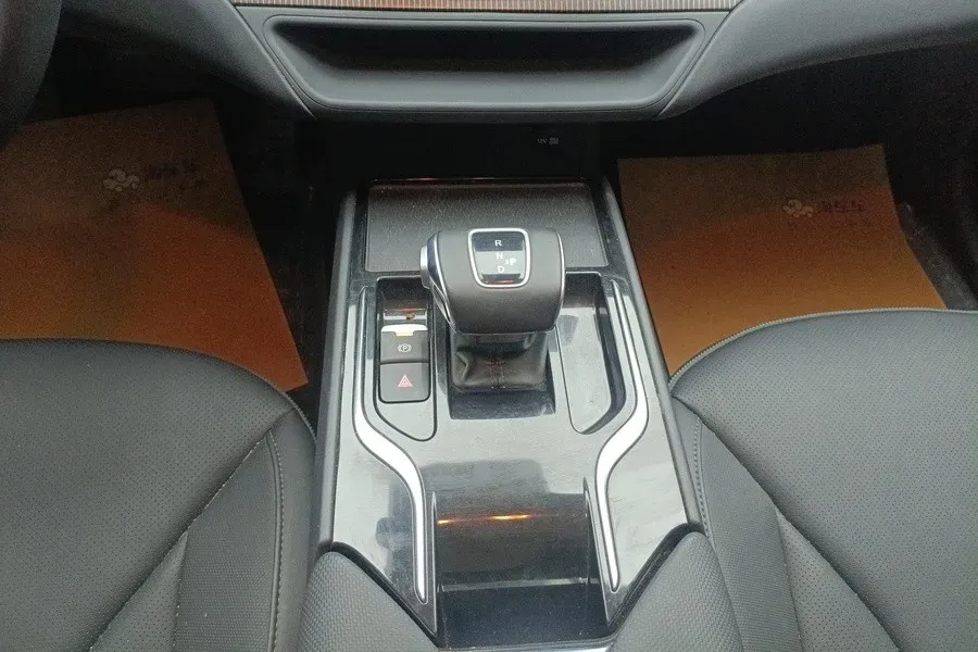 2023 HongQi E-QM5 BEV 82KWH,autocango,china used car exporter,china ev exporter,chinese used car exporter,chinese used ev exporter