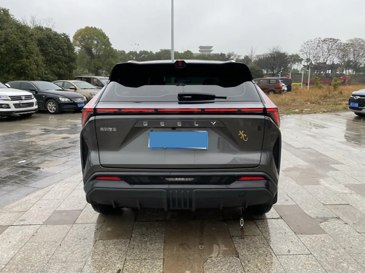 2024 Geely Emgrand L HiP 1.5T 181HP L4 3DHT PHEV 15.5KWH,autocango,china used car exporter,china ev exporter,chinese used car exporter,chinese used ev exporter