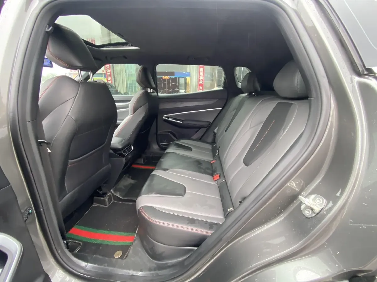 2024 Geely Emgrand L HiP 1.5T 181HP L4 3DHT PHEV 15.5KWH,autocango,china used car exporter,china ev exporter,chinese used car exporter,chinese used ev exporter