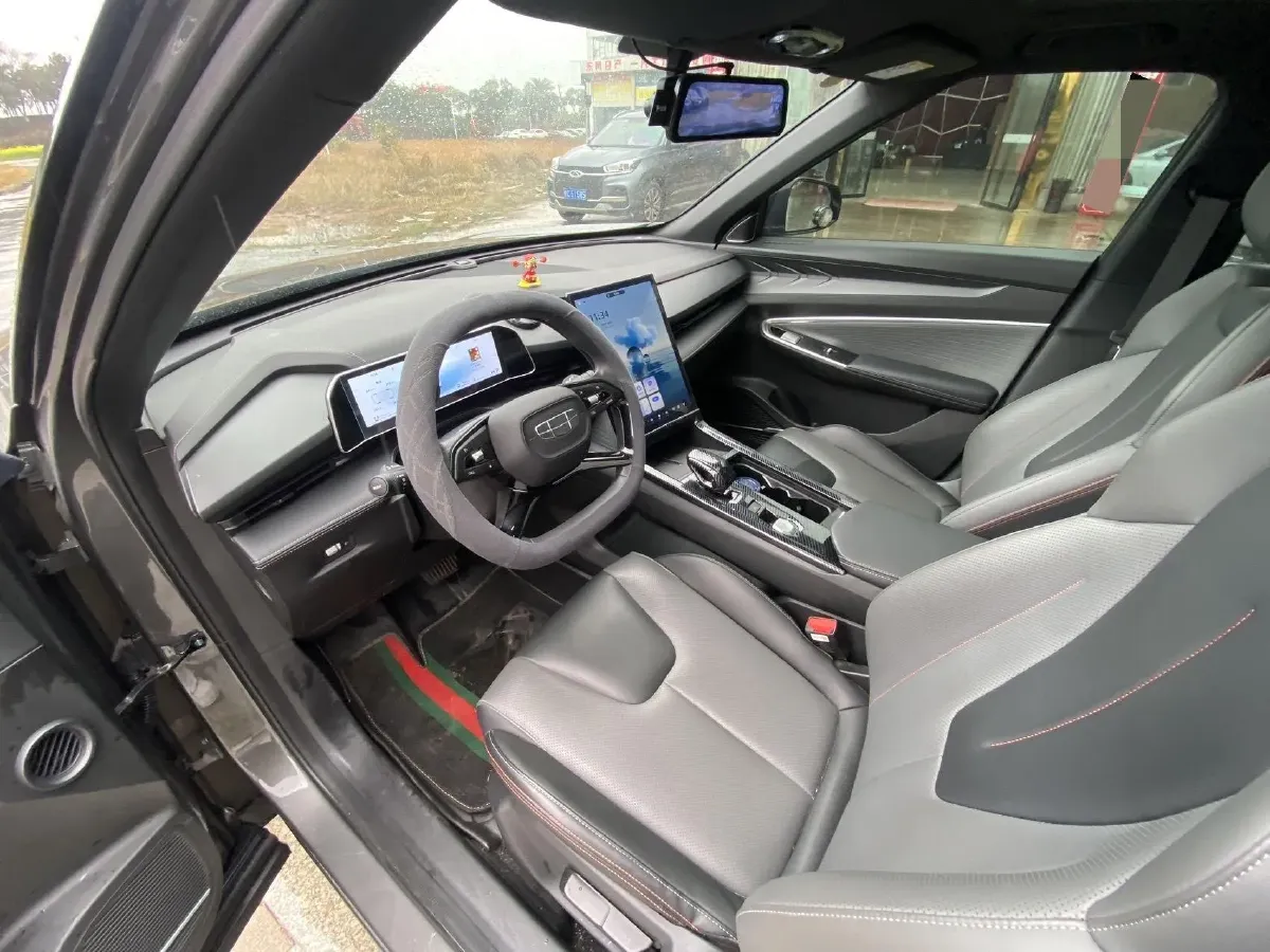 2024 Geely Emgrand L HiP 1.5T 181HP L4 3DHT PHEV 15.5KWH,autocango,china used car exporter,china ev exporter,chinese used car exporter,chinese used ev exporter