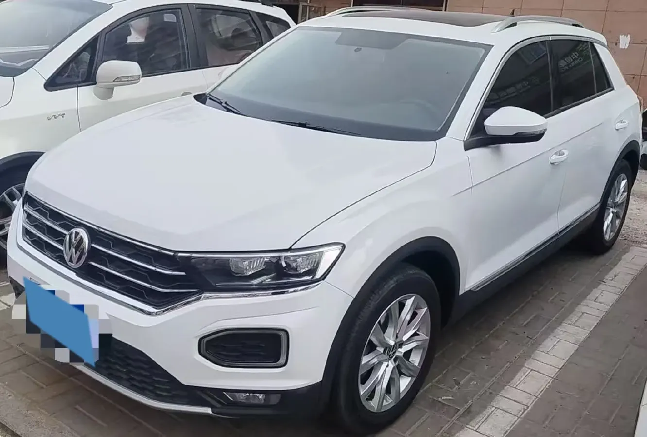 2022 Volkswagen T-Roc 1.4T 150HP L4 7DCT,autocango,china used car exporter,china ev exporter,chinese used car exporter,chinese used ev exporter