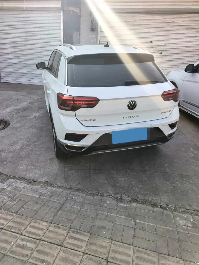 2022 Volkswagen T-Roc 1.4T 150HP L4 7DCT,autocango,china used car exporter,china ev exporter,chinese used car exporter,chinese used ev exporter