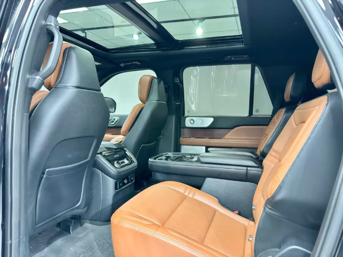 2020 Lincoln Navigator 3.5T 388HP V6 10AT,autocango,china used car exporter,china ev exporter,chinese used car exporter,chinese used ev exporter
