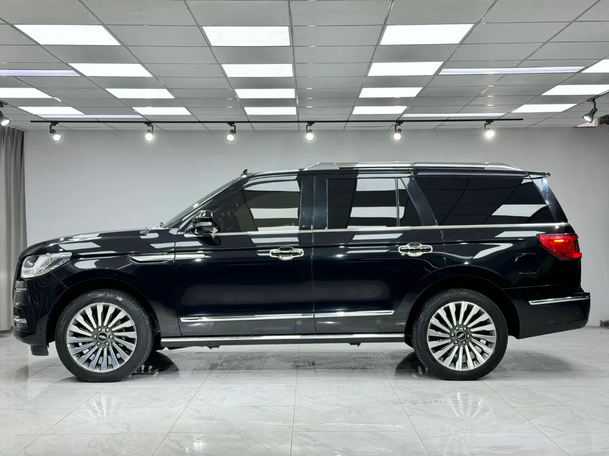 2020 Lincoln Navigator 3.5T 388HP V6 10AT,autocango,china used car exporter,china ev exporter,chinese used car exporter,chinese used ev exporter