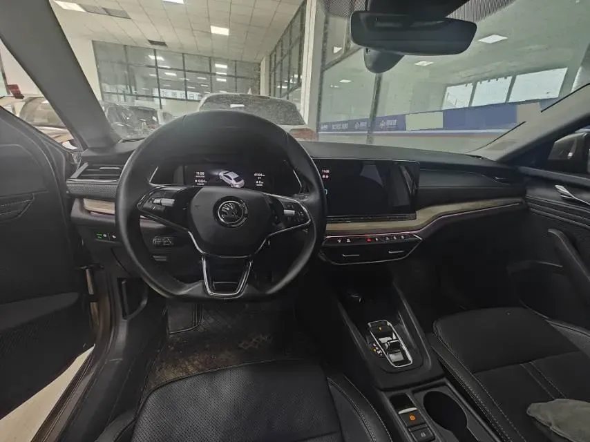 2021 Skoda Octavia 1.4T 150HP L4 7DCT,autocango,china used car exporter,china ev exporter,chinese used car exporter,chinese used ev exporter