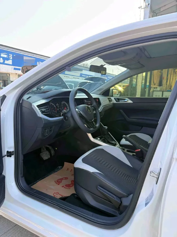 2021 Haval H6 1.5T 169HP L4 7DCT,autocango,china used car exporter,china ev exporter,chinese used car exporter,chinese used ev exporter