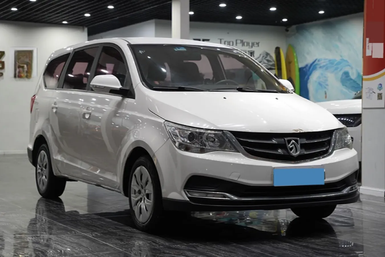 2019 BaoJun 730 1.5L 105HP L4 6MT,autocango,china used car exporter,china ev exporter,chinese used car exporter,chinese used ev exporter