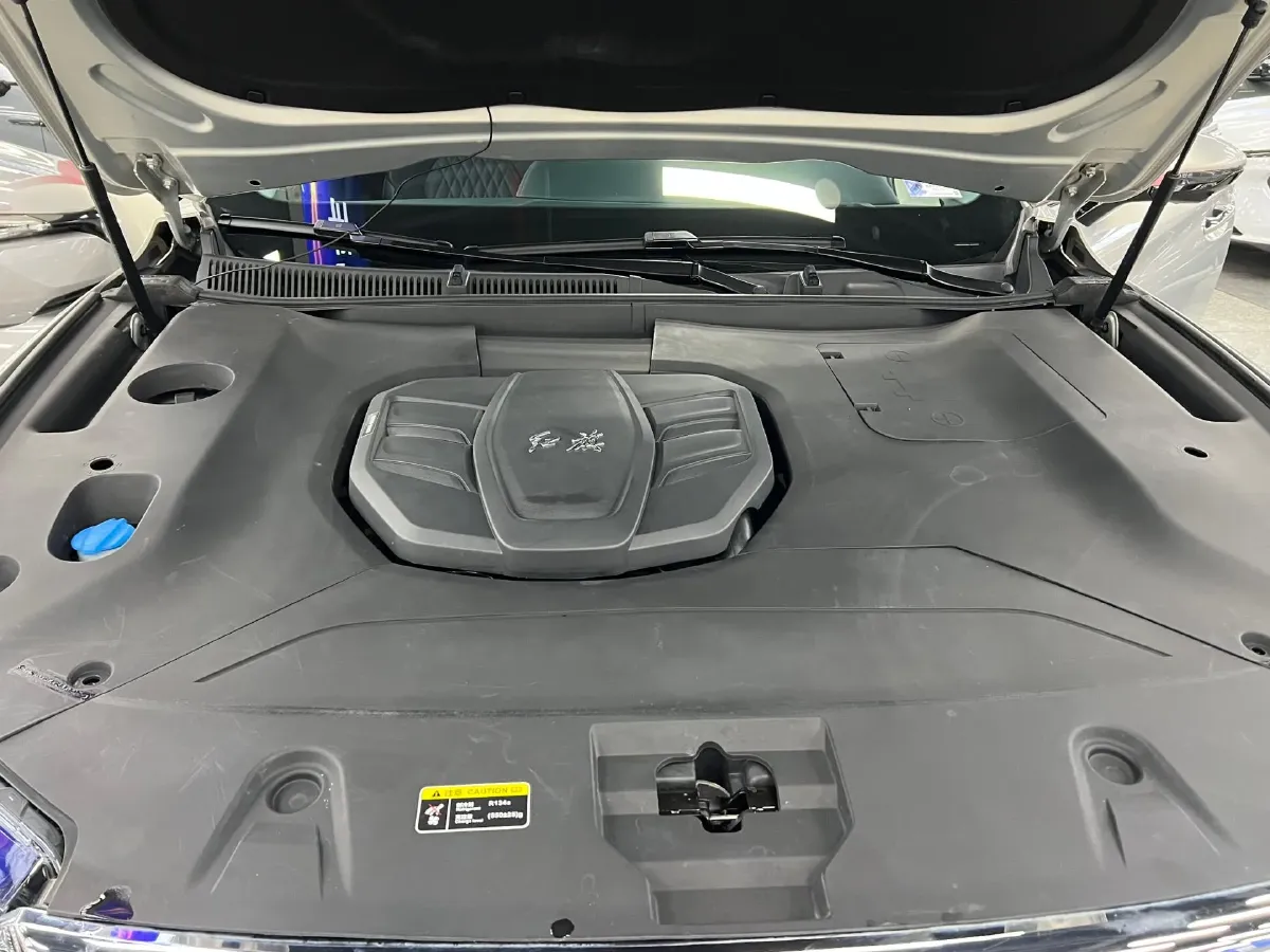 2022 HongQi HS5 2.0T 224HP L4 6AT,autocango,china used car exporter,china ev exporter,chinese used car exporter,chinese used ev exporter