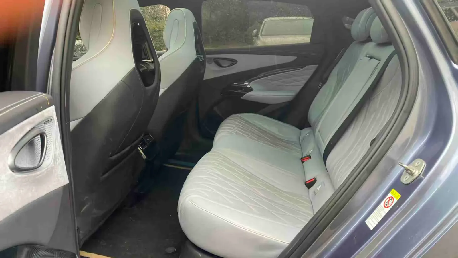 2022 AITO AITO M5 Range Extended 125HP REEV 40KWH,autocango,china used car exporter,china ev exporter,chinese used car exporter,chinese used ev exporter