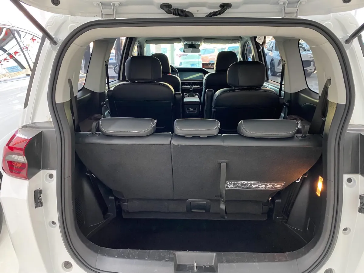 2023 GAC Trumpchi M6 1.5T 177HP L4 7DCT,autocango,china used car exporter,china ev exporter,chinese used car exporter,chinese used ev exporter