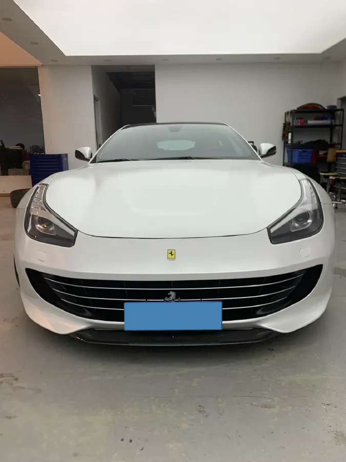 2016 Ferrari GTC4 Lusso 6.3L 690HP V12 7DCT,autocango,china used car exporter,china ev exporter,chinese used car exporter,chinese used ev exporter