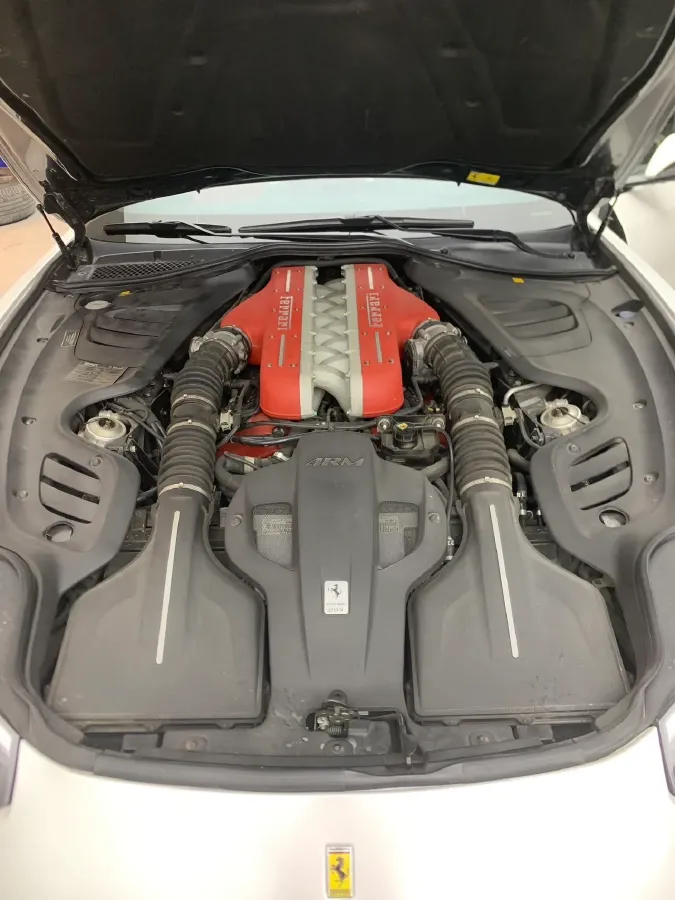 2016 Ferrari GTC4 Lusso 6.3L 690HP V12 7DCT,autocango,china used car exporter,china ev exporter,chinese used car exporter,chinese used ev exporter